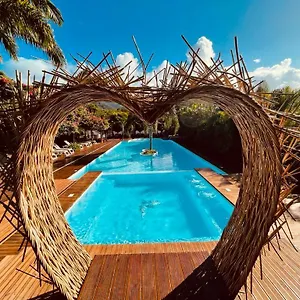 Tropicana Suites Deshaies